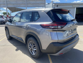 2024 MY25 Nissan X-Trail T33 ST SUV image 9