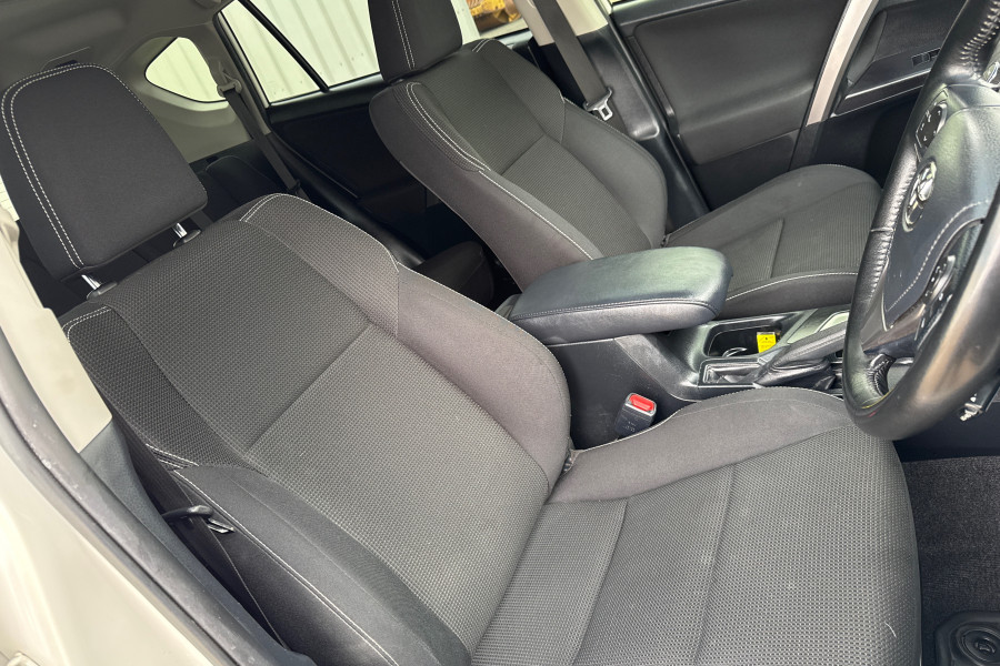 2017 Toyota RAV4 ASA44R GXL SUV Image 13