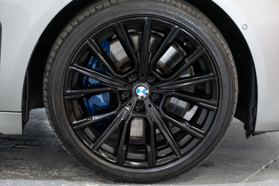 2020 BMW 7 Series 30d Sedan Image 6