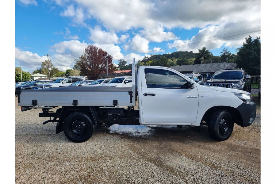 2019 Toyota HiLux TGN121R Workmate Cab Chassis Image 8
