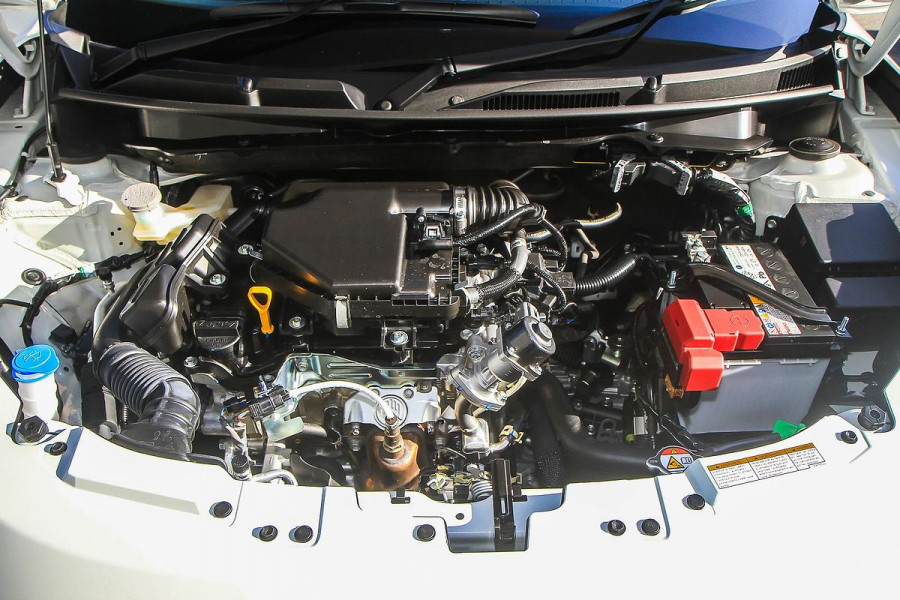 2025 Suzuki Swift UZ Hybrid Hatch Image 16
