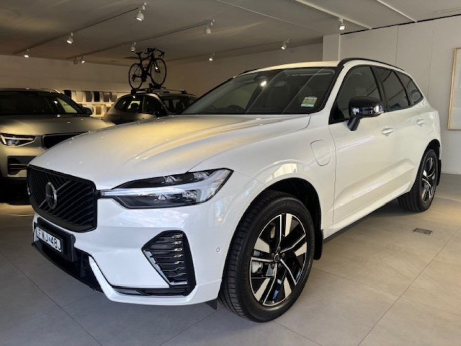 2025 MY26 Volvo XC60 UZ Plus T8 Plug-in Hybrid Dark SUV Image 1