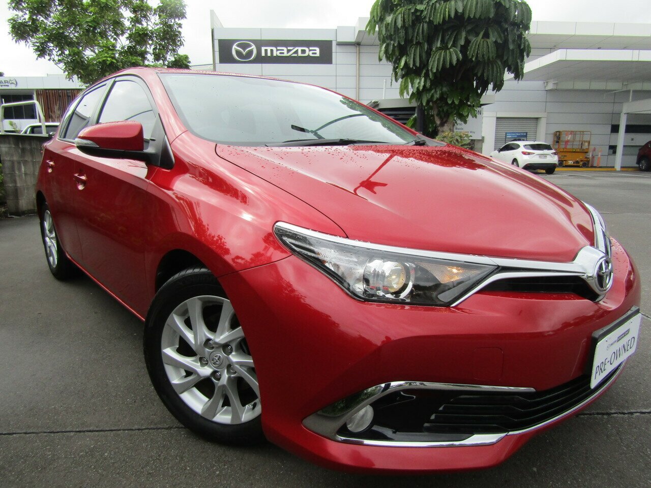 2016 Toyota Corolla ZRE182R Ascent Sport Hatch Image 1