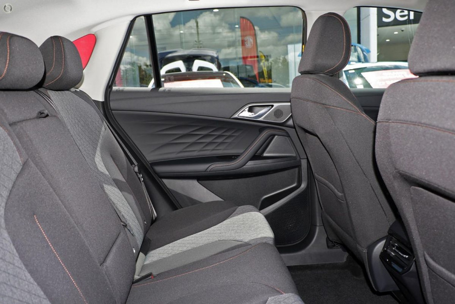 2024 MY24.5 MG HS AS33 Vibe SUV Image 11