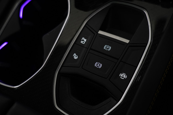 2022 Lamborghini Urus SUV Image 40