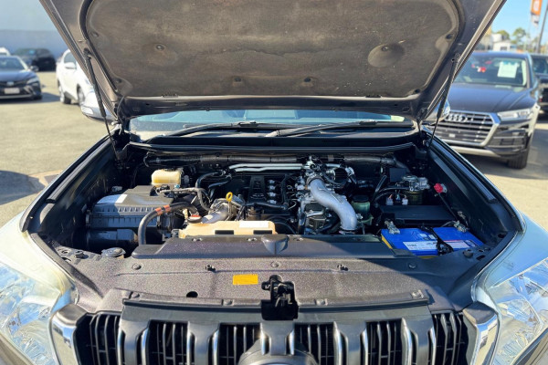 2015 MY14 Toyota LandCruiser Prado GDJ150R GXL SUV Image 24