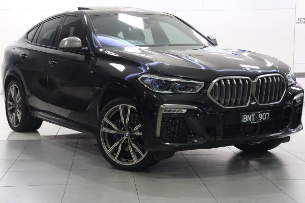 2021 BMW X6 G06 M50i SUV image 2