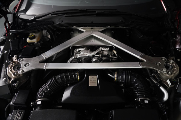 2022 Aston Martin Vantage  Coupe Image 25
