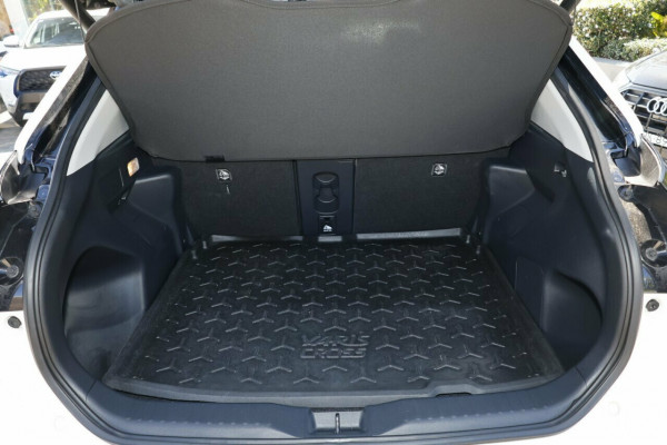 2021 Toyota Yaris Cross MXPB10R Urban SUV Image 21