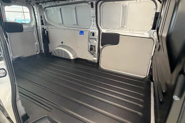 2026 MY26.5 Ford Transit Custom AV Trail LWB Van Image 9