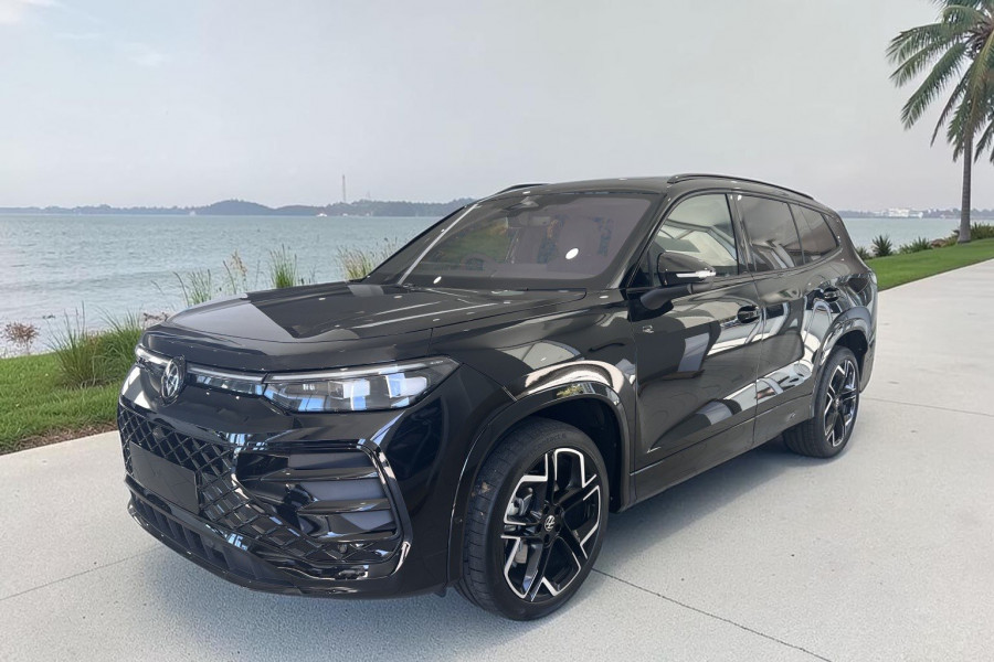 2026 Volkswagen Tayron R4 200TSI eHybrid R-Line SUV Image 4
