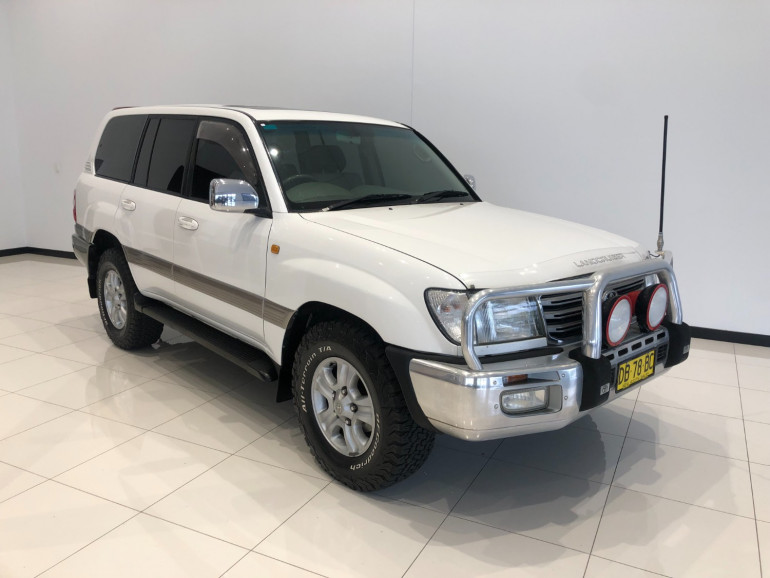 2003 toyota land cruiser sahara Clearance