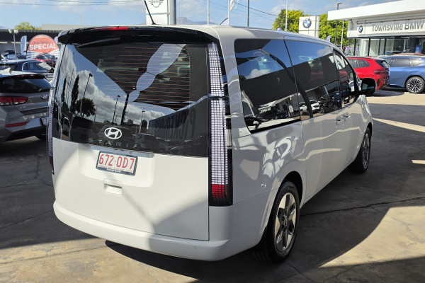 2025 MY26 Hyundai Staria US4.V3 SUV Image 7