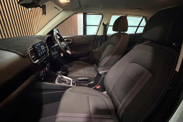 2020 Hyundai Venue QX Active SUV Image 19
