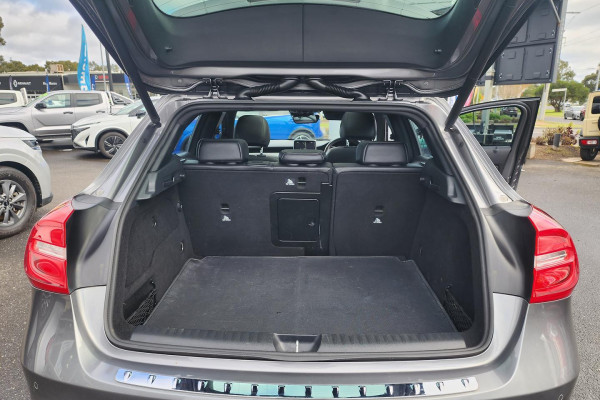 2015 Mercedes-Benz GLA-Class X156 GLA250 SUV Image 20
