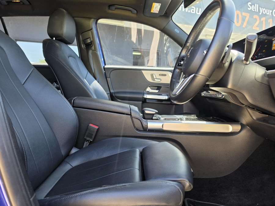 2020 Mercedes-Benz GLB-Class X247 GLB200 SUV Image 18