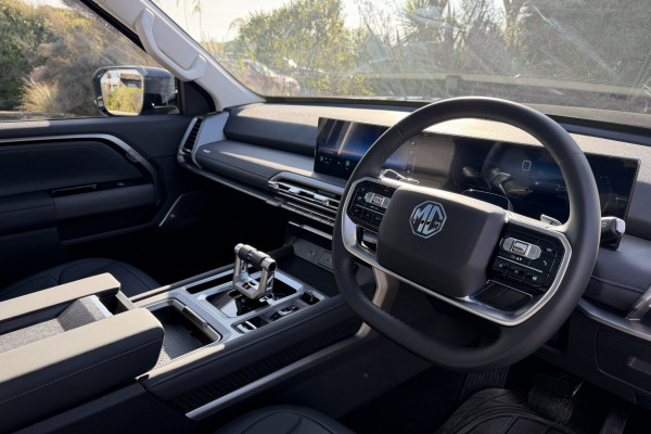 2026 MG U9 Explore Pro Ute Image 6