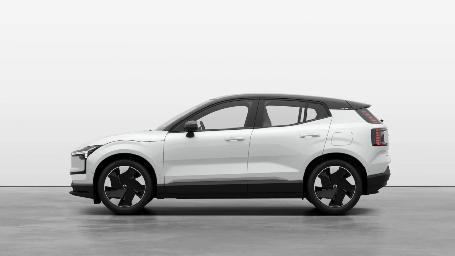 2025 Volvo EX30  Twin Motor Performance Ultra SUV Image 2