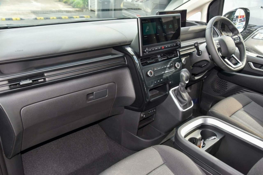 2026 MY27 Hyundai Staria Load US4.V4  Van Image 7