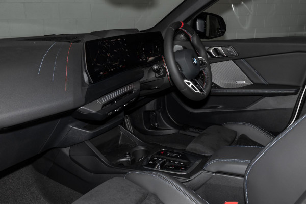 2025 BMW 1 Series F70 M135 xDrive Hatch image 8