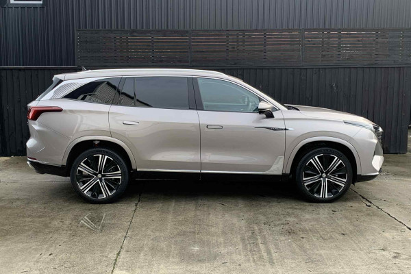 2026 MY25 MG QS IS31 Essence SUV Image 2