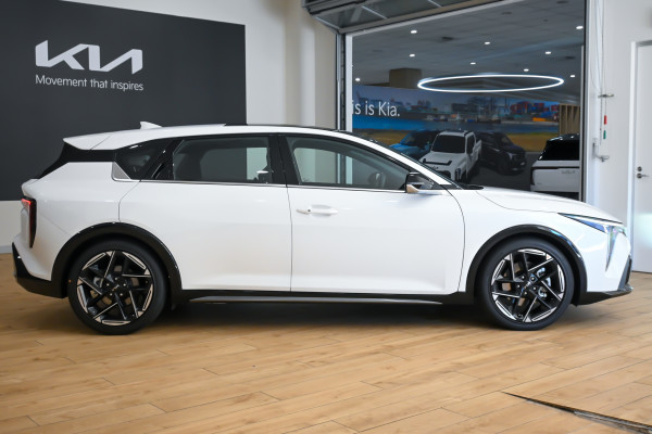 2026 Kia K4 CL4m GT-Line Hatch image 3