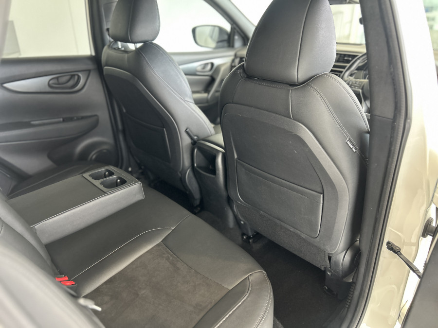 2021 Nissan QASHQAI SUV Image 14
