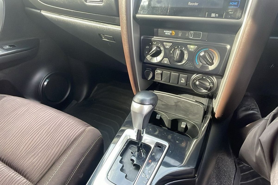 2019 Toyota Fortuner GUN156R GXL SUV Image 16