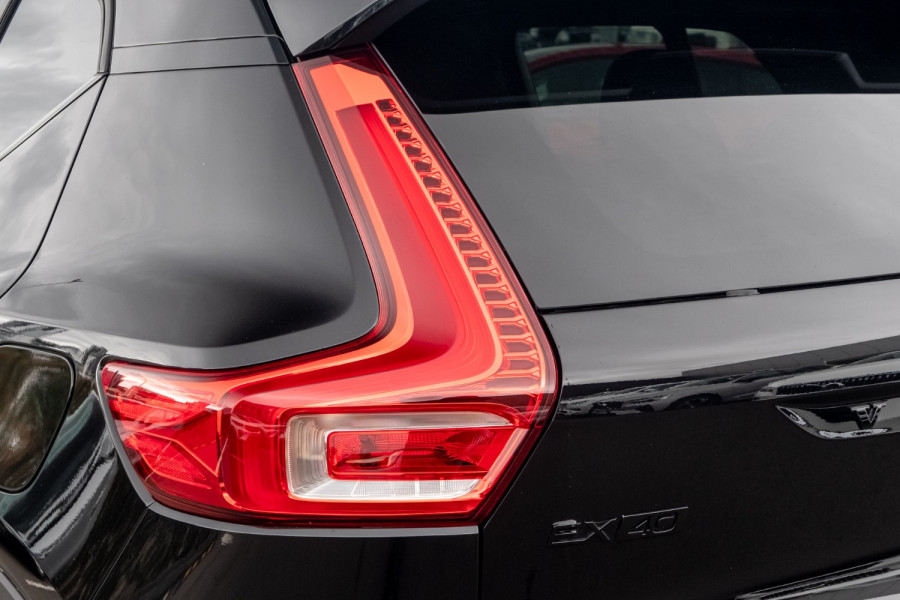 2025 Volvo EX40 No Series Black Edition SUV Image 20