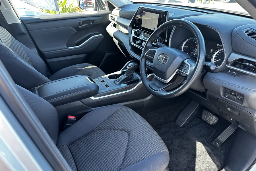2023 Toyota Kluger TXUA75R (Petrol AWD) GX SUV Image 12