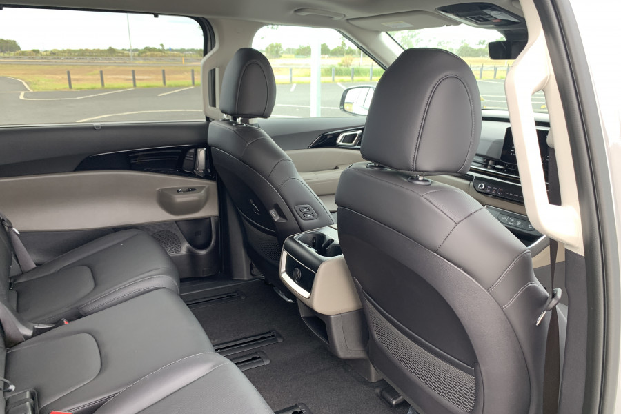 2024 MY25 Kia Carnival KA4 PE GT-Line HEV People Mover Image 24