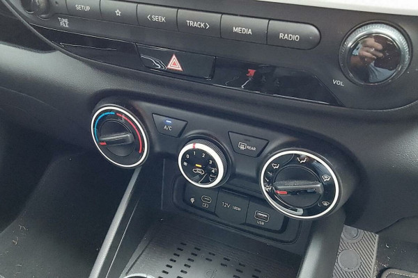 2023 Hyundai Venue QX.V5 Active SUV Image 18