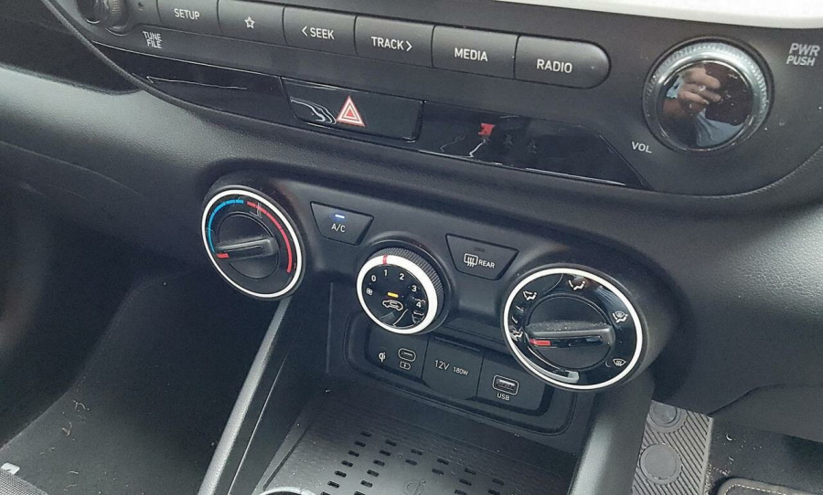 2023 Hyundai Venue QX.V5 Active SUV Image 18