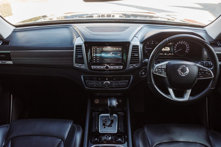 2019 SsangYong Rexton Y400 Ultimate SUV Image 17