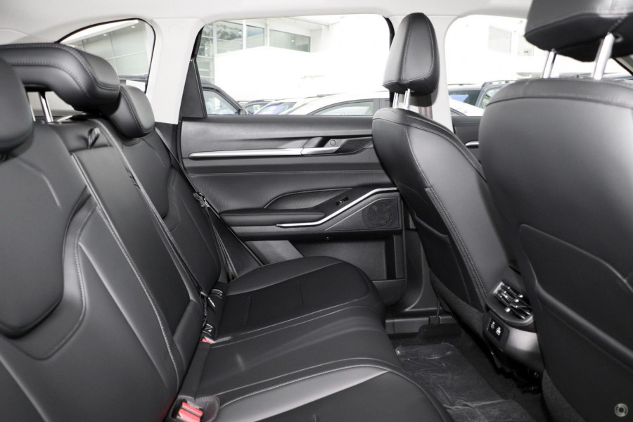 2026 GWM Haval H6 B01 Lux Hybrid SUV Image 9