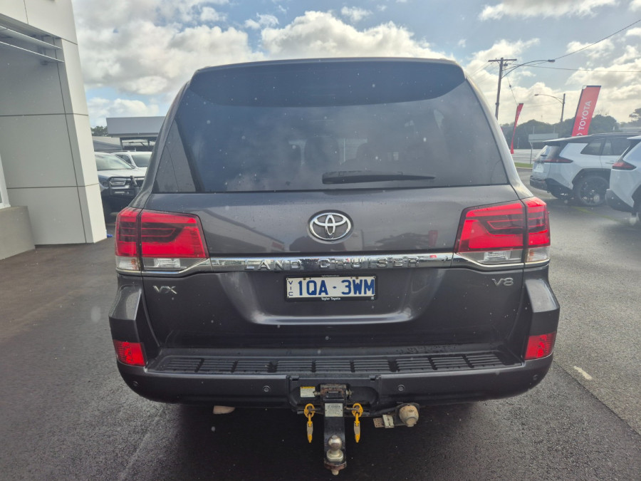 2019 Toyota LandCruiser VDJ200R VX SUV Image 12