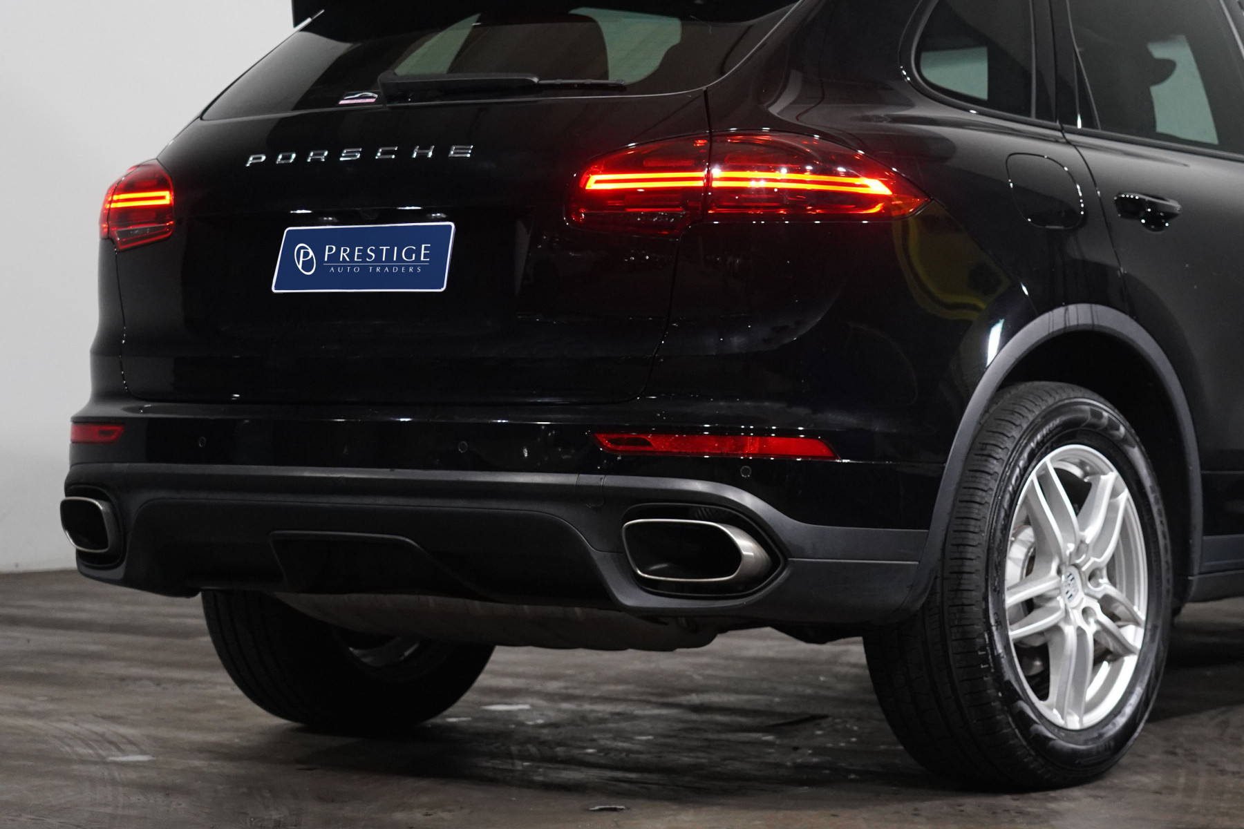 2016 Porsche Cayenne Diesel SUV Image 8