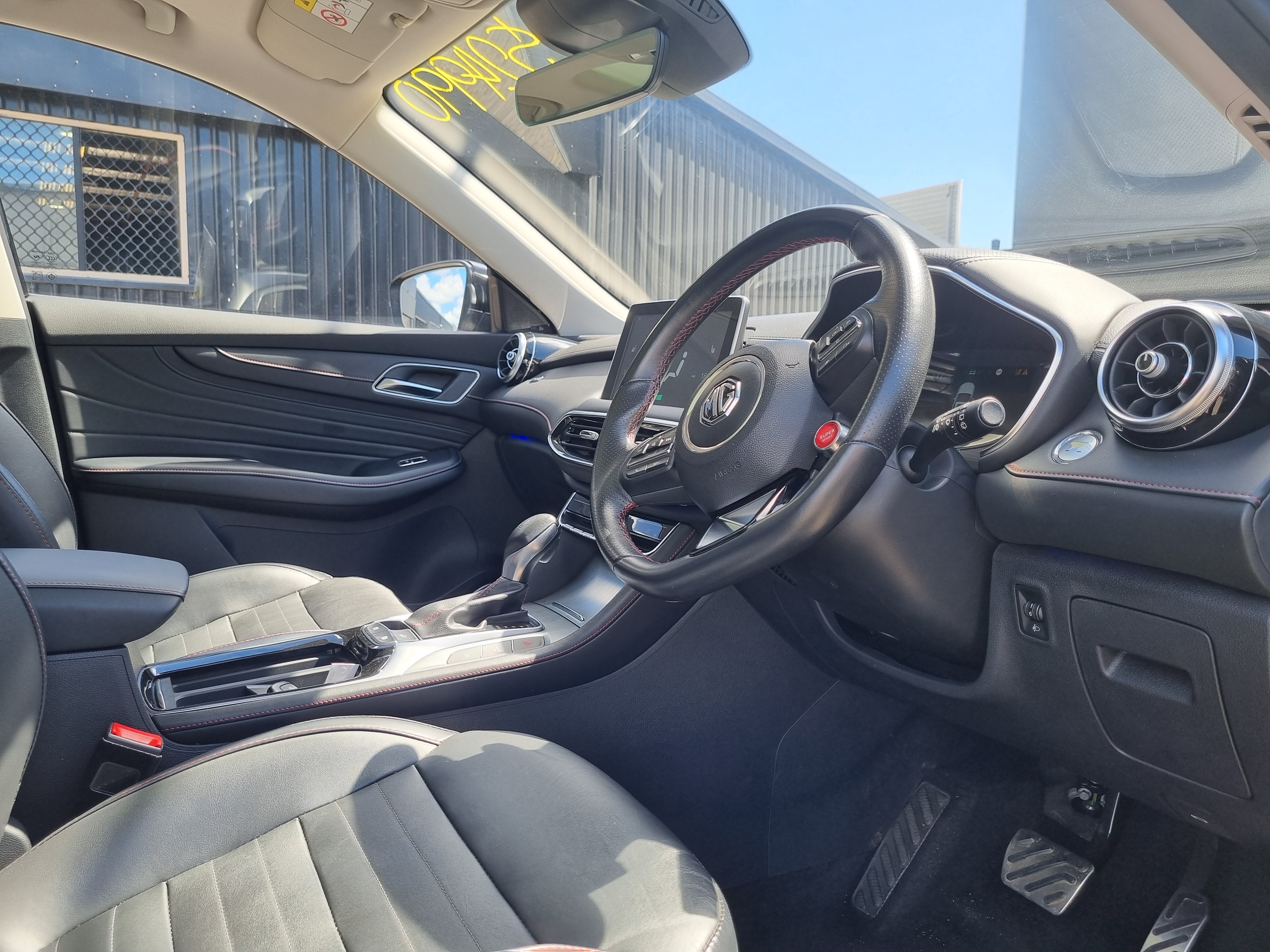 2022 MG HS SAS23 Essence SUV Image 10