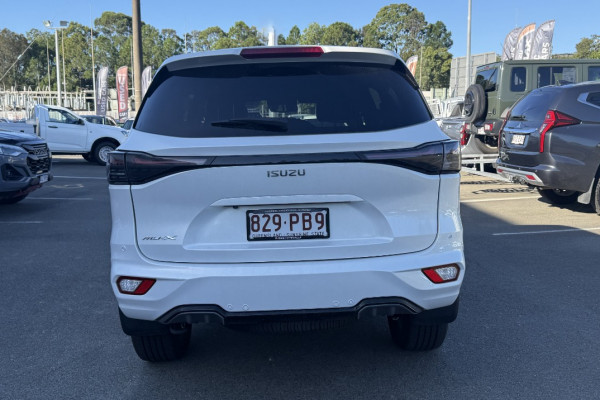 2025 MY25.5 Isuzu MU-X RJ LS-T SUV Image 8
