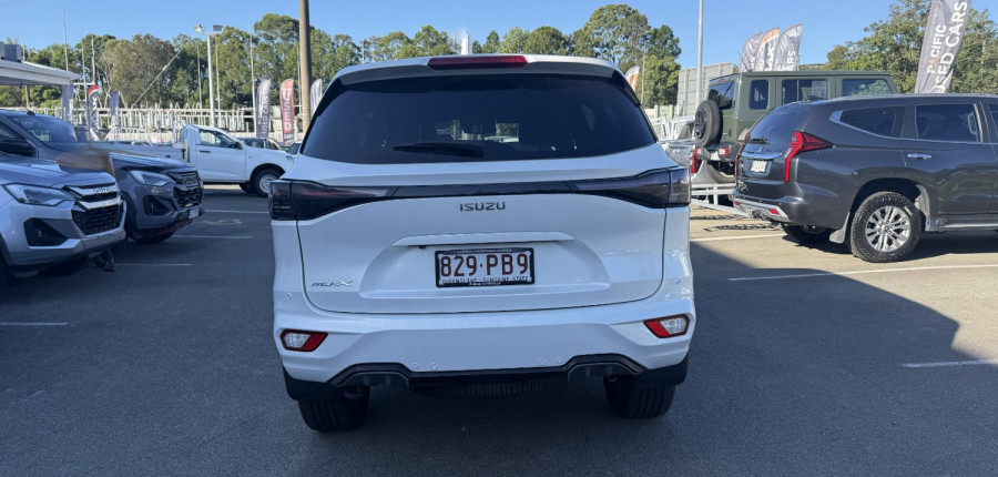 2025 MY25.5 Isuzu MU-X RJ LS-T SUV Image 8