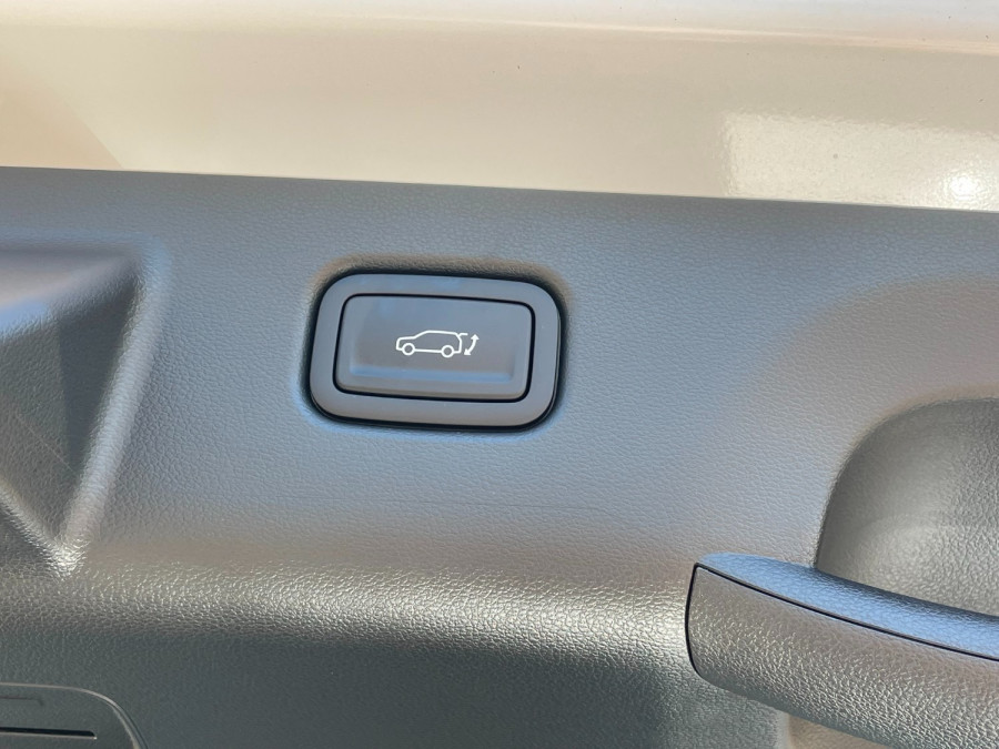 2026 Hyundai KONA SX2.V3 Premium N Line SUV Image 9