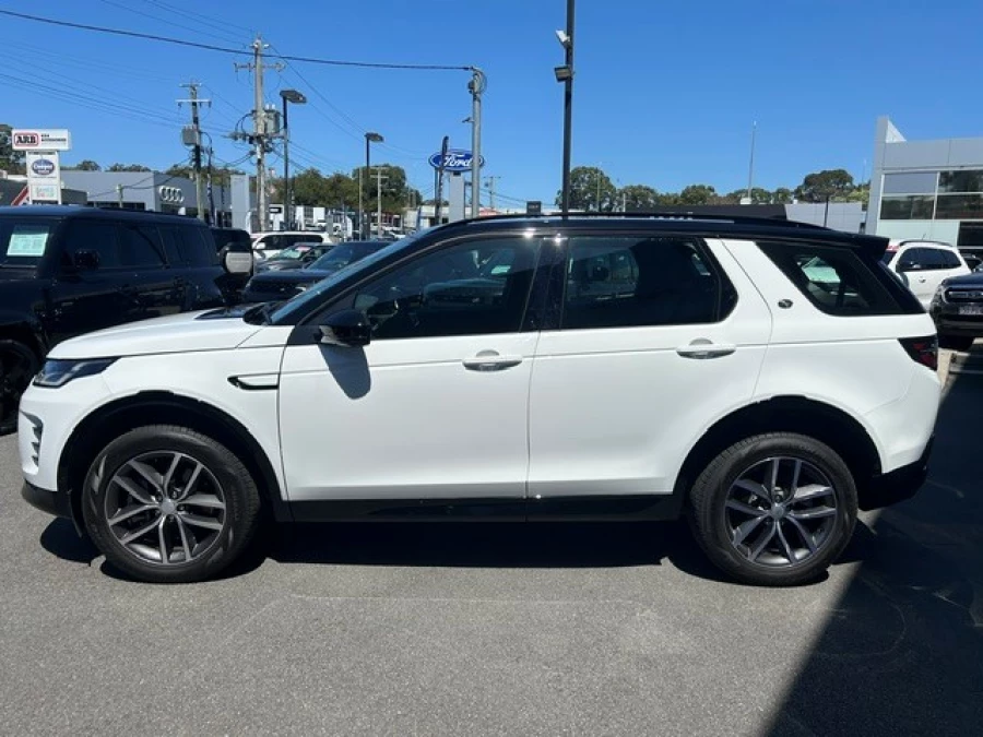2025 MY26 Land Rover Discovery Sport L550 P250 Landmark SUV Image 3