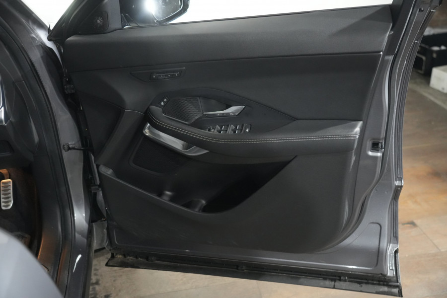 2021 Jaguar E-PACE P250 R-Dynamic SE SUV Image 23