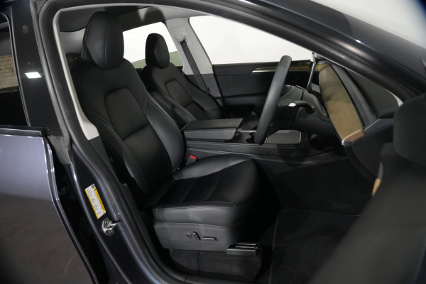 2023 Tesla Model Y  Performance SUV image 21