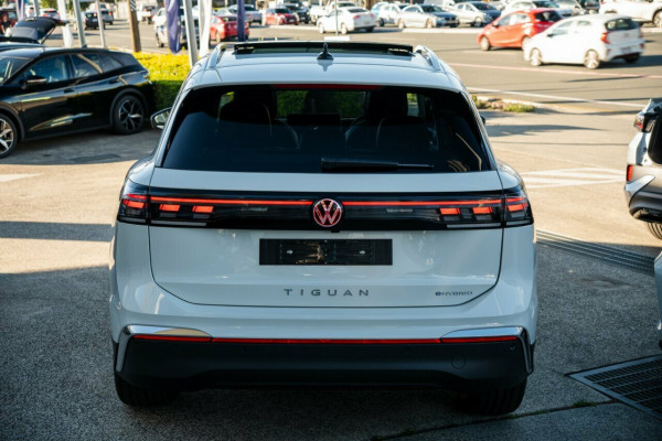 2026 Volkswagen Tiguan CT 150TSI eHybrid Elegance SUV Image 3