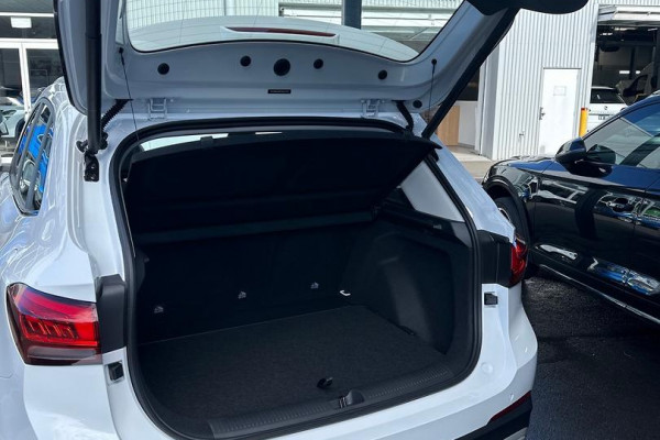 2026 MY26.5 MG ZS ZS32 Essence Hybrid+ SUV Image 16