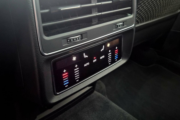 2022 Audi Q8 F1 50 TDI S Line SUV Image 17