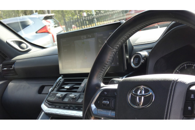 2021 Toyota LandCruiser FJA300R LC300 SAHARA 4X4 SUV Image 20