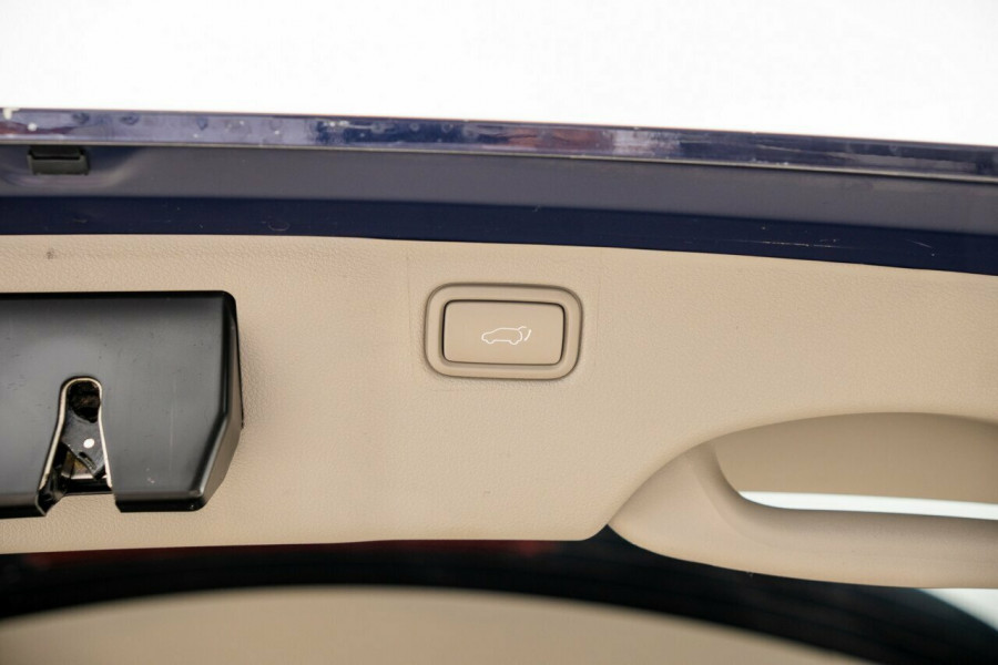 2018 MY19 Kia Carnival YP SLi People Mover Image 9