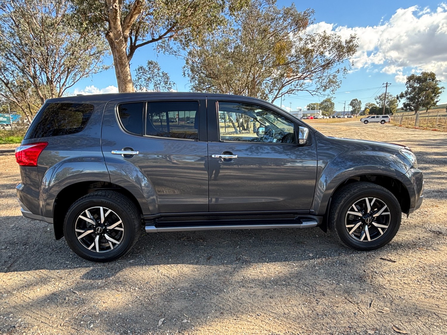2019 Isuzu MU-X LS-U SUV